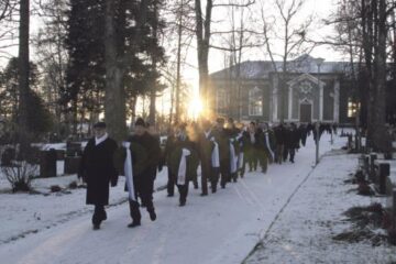 Itsenäisyyden juhlaa armon auringossa