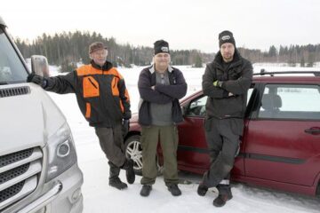 Uhma aloittaa vauhdikkaasti jääradalla