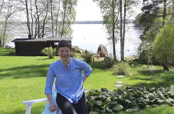 Liisa Riekki viihtyy Rutajärvellä ympäri vuoden