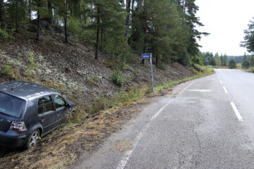 volkkari ojassa 220822