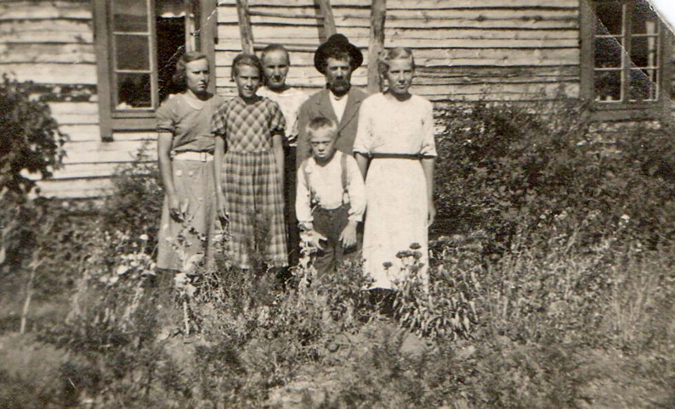 PappaMummujaperhen1937VALMIS