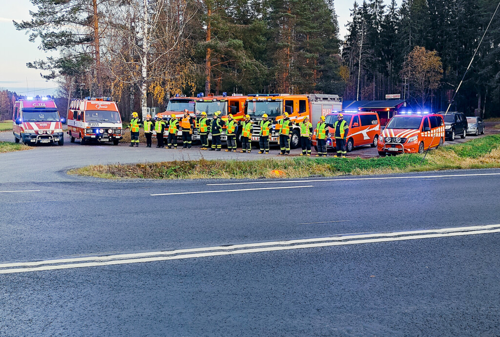 Pelastusala kokoontui keskiviikkona 16. lokakuuta yhtenä rintamana hiljaiseen mielenilmaisuun, jolla kunnioitettiin kollega Mikko Saastamoisen elämäntyötä liikenneturvallisuuden ja tieliikennepelastamisen kehittäjänä. Saastamoinen menehtyi traagisesti liikenneonnettomuuden uhrina lokakuun alussa ollessaan pyörälenkillä. Hänen muistoaan kunnioitettiin myös Urjalassa.