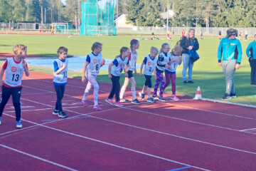 juoksukisat 9v 400 m_Satu Rajala