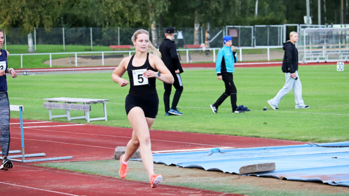 kunnanmestaruuskisat Laura Sanden_Mikko Huuskonen