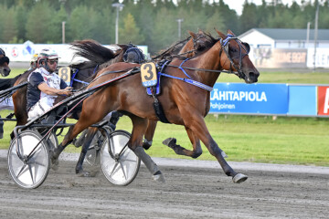 MachoMatchIIkkaNurmonenKaustinen