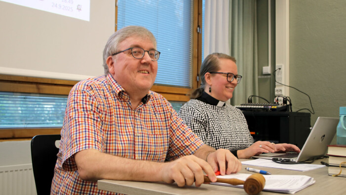 kirkkovaltuusto Kari Leinamo, Marika Villikka2_HI