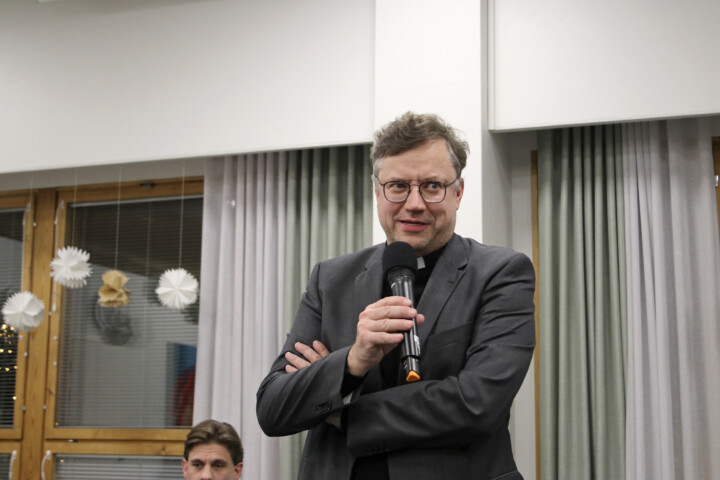 kirkkoherran vaalipaneeli Matti Nikkanen1_HI