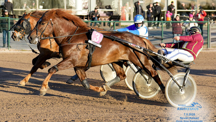 Nevan Keisari Santeri Oikarainen_Kirsi Kantokoski