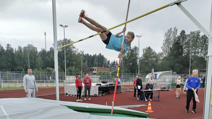 aluemestaruuskisat Minja seiväs rajattu_Johanna Paija
